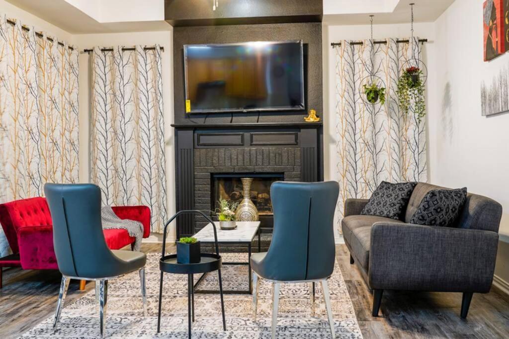 Вилла Remodeled Luxury With Proximity Льюисвилл Экстерьер фото